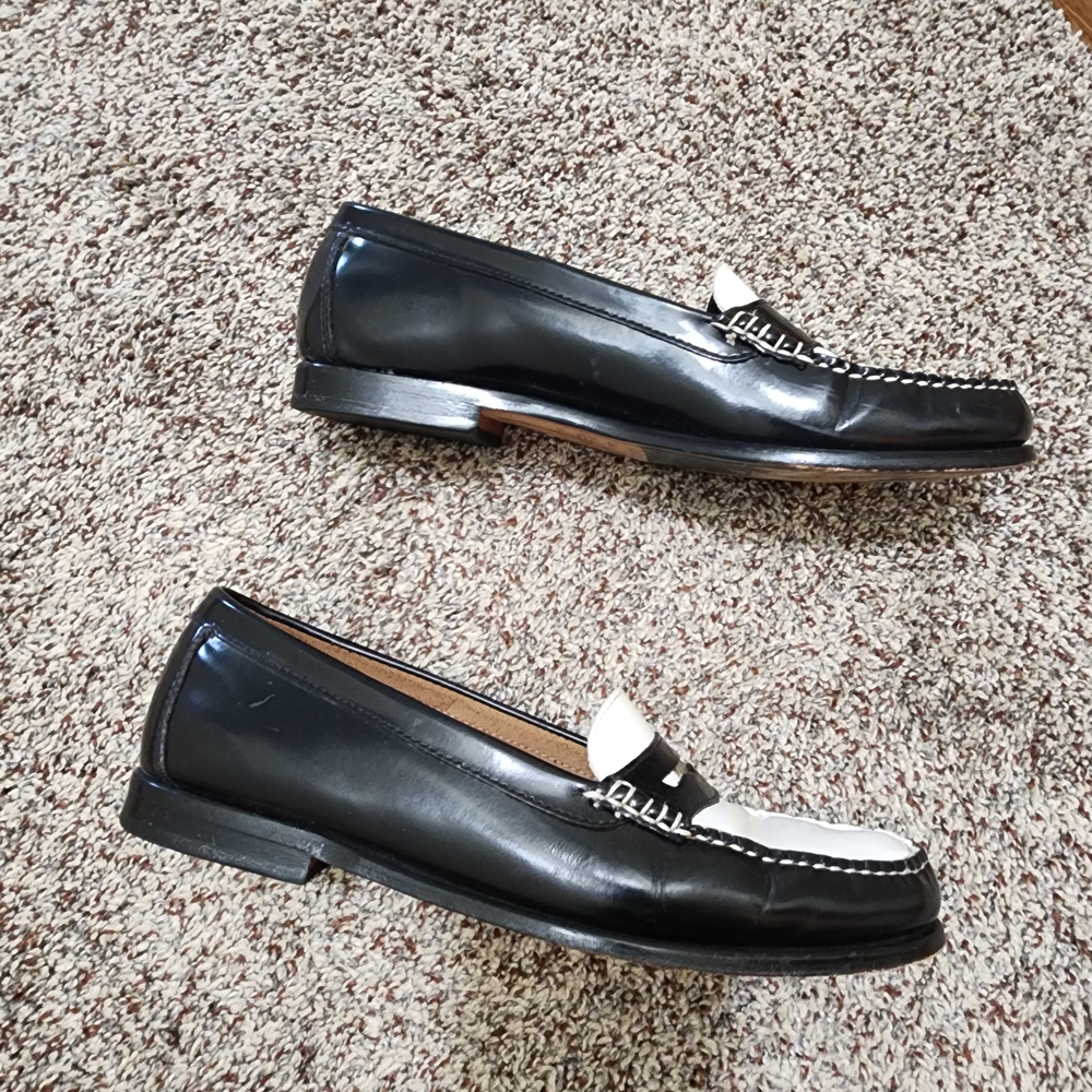 G.H. Bass & Co. Black and White Loafers - Picture 2 of 9